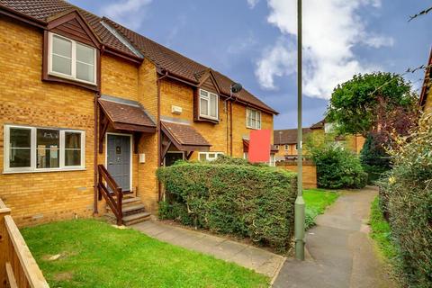 2 bedroom terraced house for sale, Snowdon Drive, London, NW9