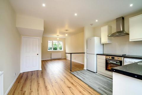 2 bedroom terraced house for sale, Snowdon Drive, London, NW9