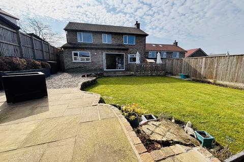 4 bedroom detached house for sale, Brambling Close, Offerton