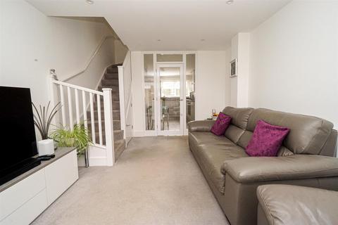 2 bedroom end of terrace house for sale, Ivy Gardens, Hastings