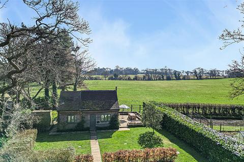 2 bedroom cottage for sale, Haslemere Road, Witley, Godalming