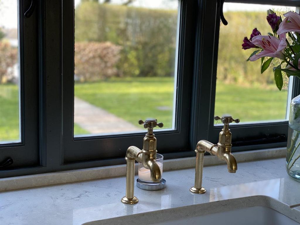 Kitchen Taps.jpg
