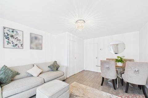 8 Alder Close, Penyffordd, Chester, CH4 0AJ