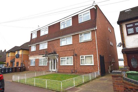 2 bedroom flat to rent, Norton Road, Dagenham, RM10