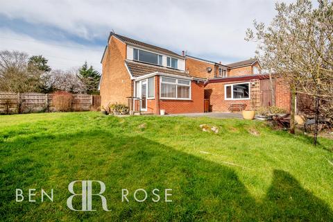 3 bedroom detached house for sale, Bank Croft, Preston PR4