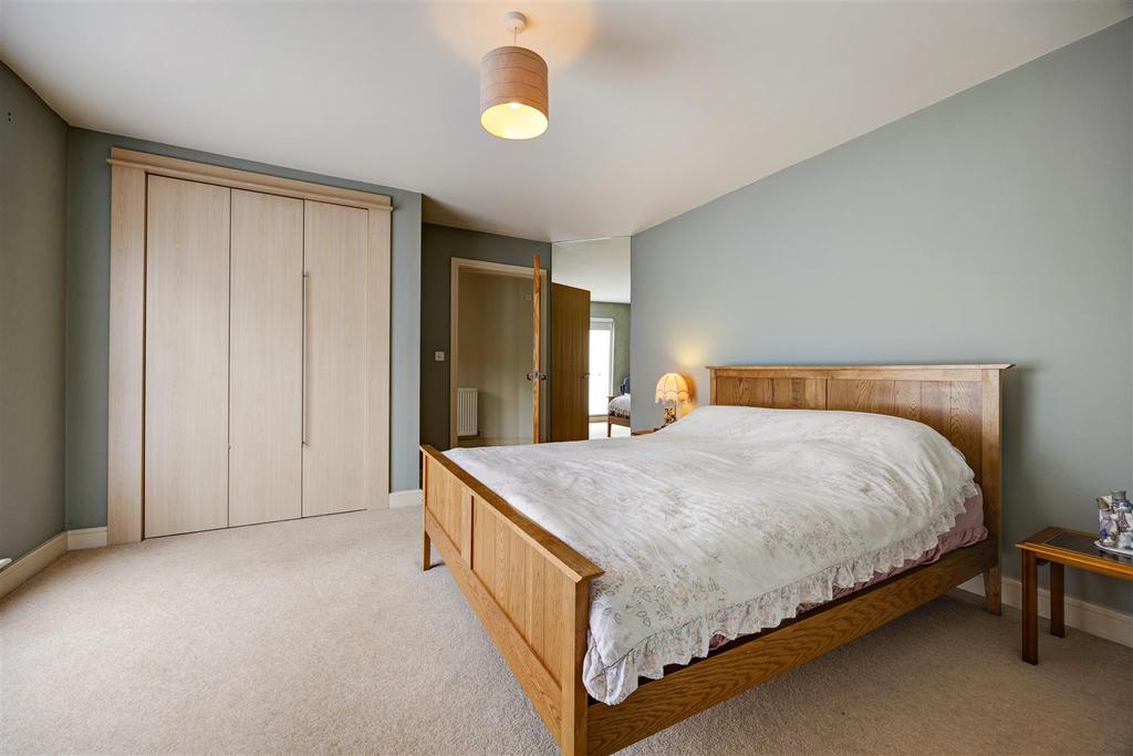 Bed1 04.jpg