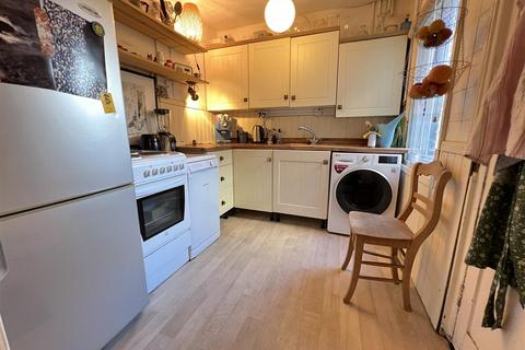 2 bedroom terraced house to rent, Cockburn Street, Cambridge CB1