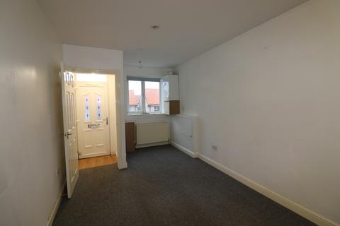 2 bedroom flat to rent, Queen Alexandra Road, Seaham SR7