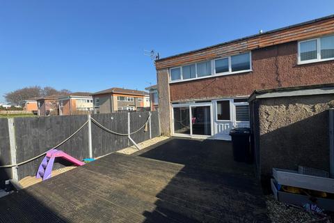 3 bedroom terraced house to rent, Brackenlaw, Gateshead NE9