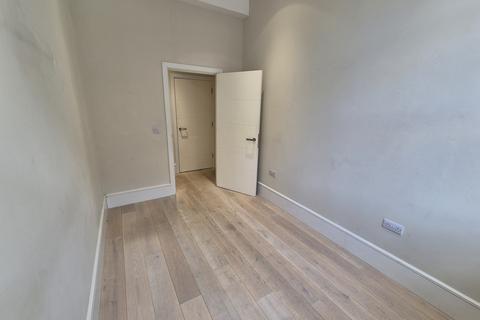 2 bedroom flat to rent, Dock Office, Furness Quay, Salford, Lancashire, M50