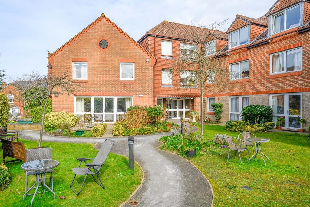 Springfield Meadows Springfield Meadows, Weybridge, KT13 1 bed retirement property - £219,500