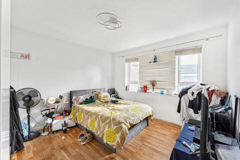 1 bedroom flat for sale, Hampden Lane, London N17