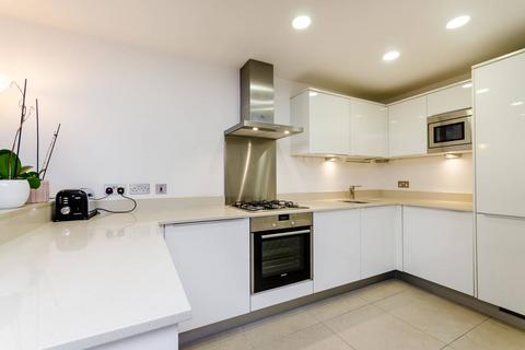 2 bedroom flat to rent, Felsham Road, West Putney, London, SW15