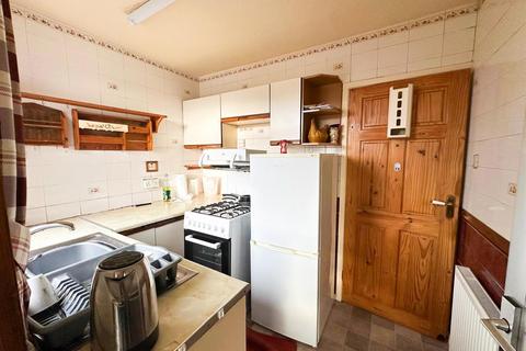 2 bedroom semi-detached bungalow for sale, Middleway, Silsden