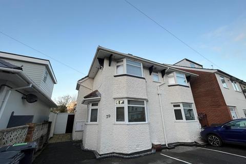 2 bedroom flat to rent, Norwich Avenue, ,