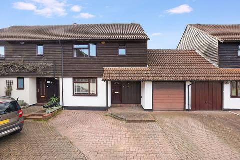 3 bedroom semi-detached house for sale, Britannia Close, Rochester ME2