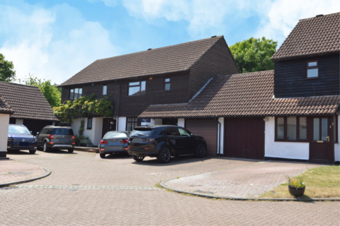 4 Britannia Close, Halling, Rochester, ME2 1DG