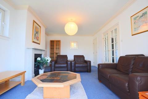 3 bedroom flat to rent, Canaan Lane, Morningside, Edinburgh, EH10