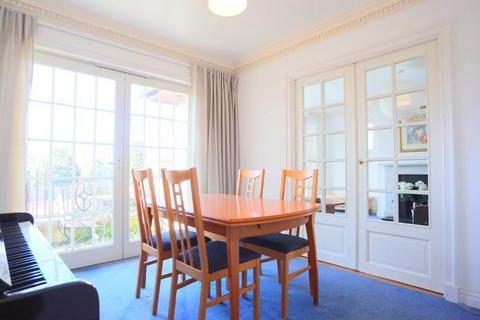 3 bedroom flat to rent, Canaan Lane, Morningside, Edinburgh, EH10