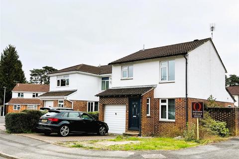 4 bedroom detached house for sale, Nightjar Close, Poole