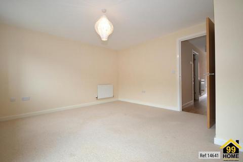 34 Glimmer Way, Wainscott, Rochester, ME3 8FL