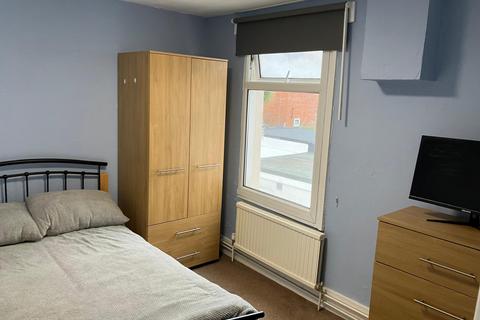 1 bedroom in a house share to rent, INCLUDING ALL BILLS!, Eastleigh SO50