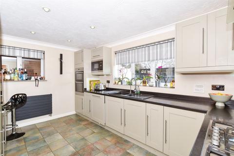 4 bedroom detached house for sale, Chatfield Way, West Malling ME19