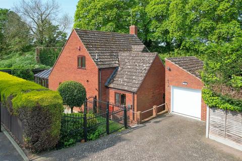 3 bedroom detached house for sale, Shipston Road, Stratford-Upon-Avon