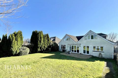 4 bedroom chalet for sale, Dulsie Road, Talbot Woods, Bournemouth, BH3