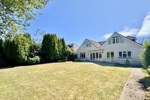 76 Dulsie Road, Talbot Woods, Bournemouth, BH3 7EB