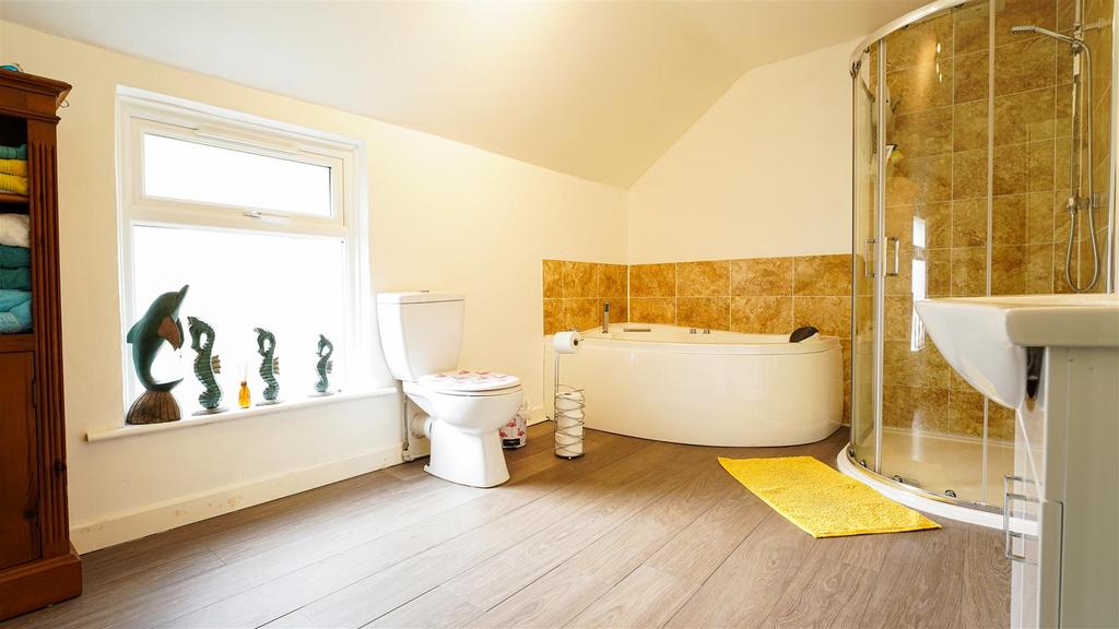 Bath 1.jpg
