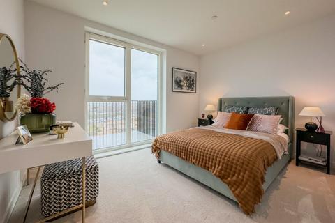 3 bedroom apartment for sale, Randolph Road, London, UB1 1