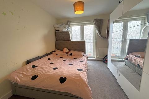 2 bedroom apartment for sale, Pepper Close, Sharston