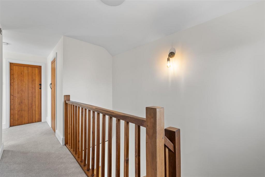 First floor galleried landing