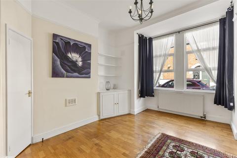 2 bedroom flat to rent, Rockhall Road, London NW2