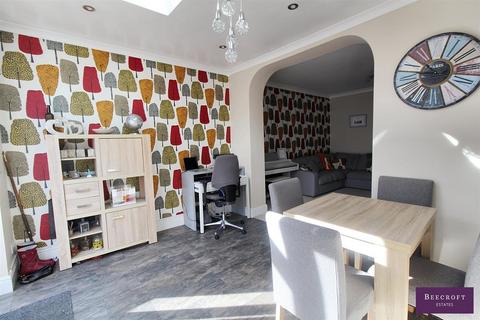 4 bedroom semi-detached house for sale, Tempest Avenue, Darfield, Barnsley