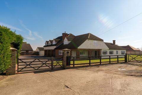 5 bedroom equestrian property for sale, Brick House Road, Maldon CM9