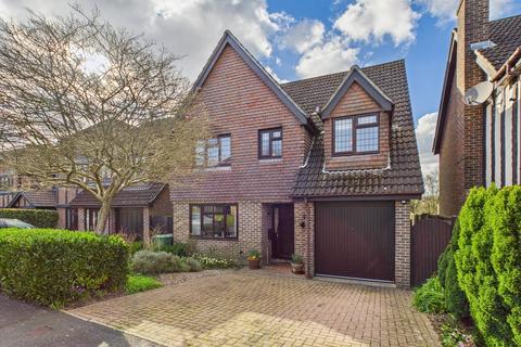 4 bedroom detached house for sale, Solent Drive, Hatch Warren, Basingstoke, RG22