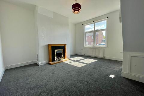 2 bedroom terraced house to rent, Nursery Lane, Gateshead NE10