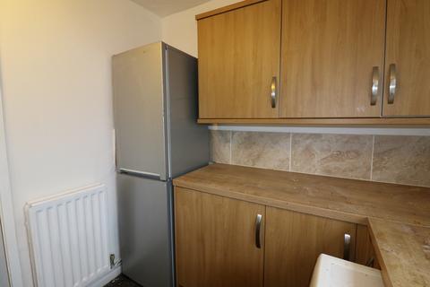 2 bedroom flat to rent, Anglesey Road, Sunderland SR3