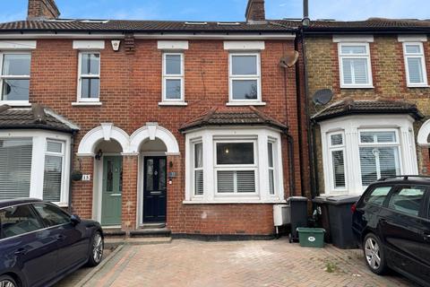 4 bedroom semi-detached house to rent, Main Road, Chelmsford CM1