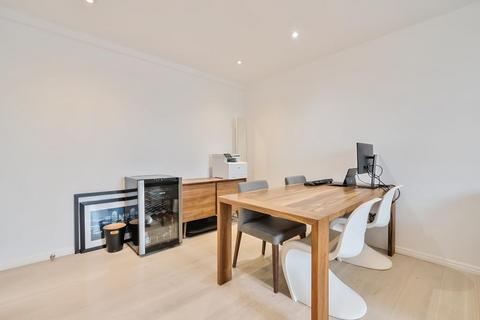 1 bedroom flat for sale, Grove End Gardens,  St Johns Wood,  NW8,  NW8