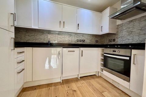 1 bedroom flat to rent, Tollington Road, Holloway, N7