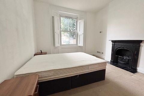 1 bedroom flat to rent, Tollington Road, Holloway, N7