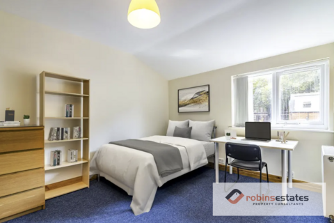 7 bedroom end of terrace house to rent, Nottingham, NG7 2EW