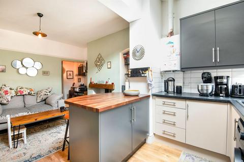 46 Baker Street, York, YO30 7AX