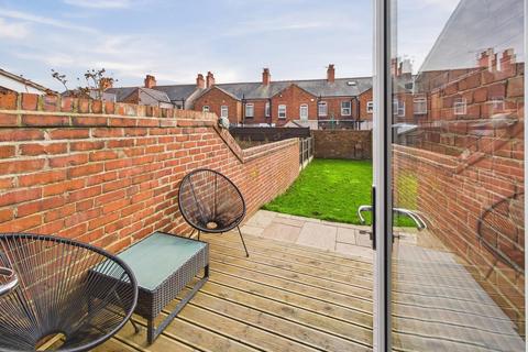 8 Beechley Road, Wrexham, LL13 7BA