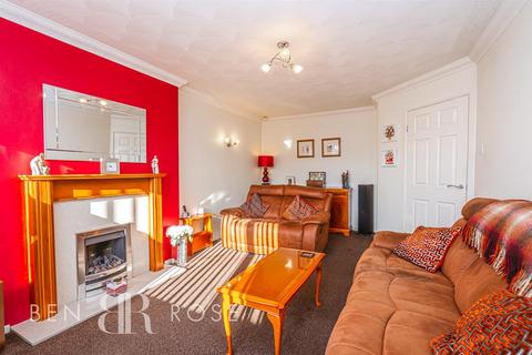 9 Albrighton Road, Lostock Hall, Preston, PR5 5LE