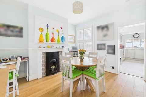 91 Becket Road, Worthing, BN14 7EU