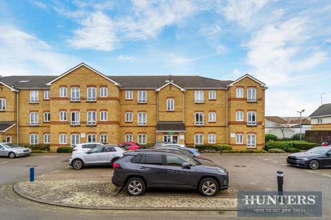 2 bedroom flat for sale, Dominion Close, Hounslow